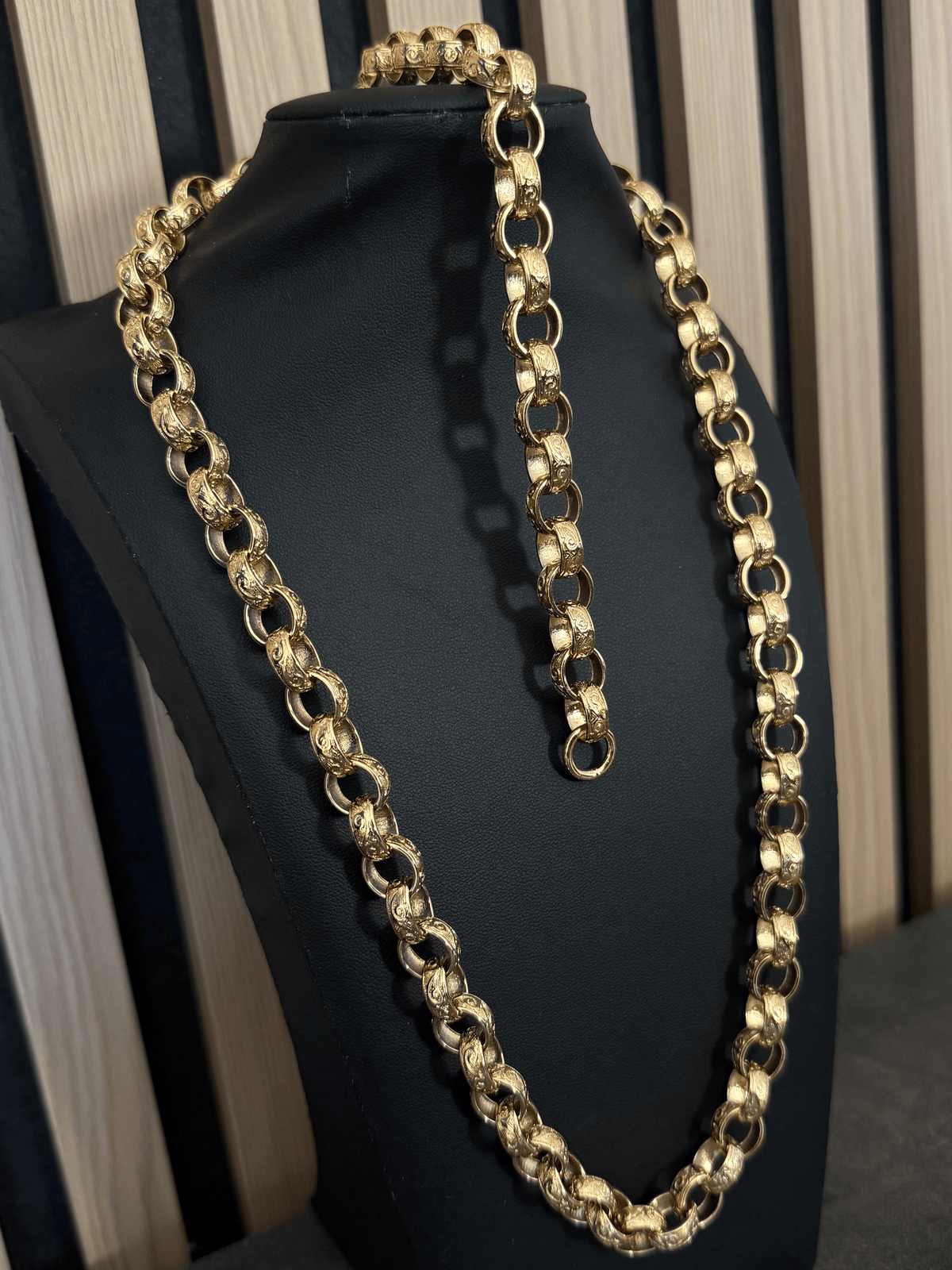 9ct Gold Filled Patterned Oval Belcher Set 13mm