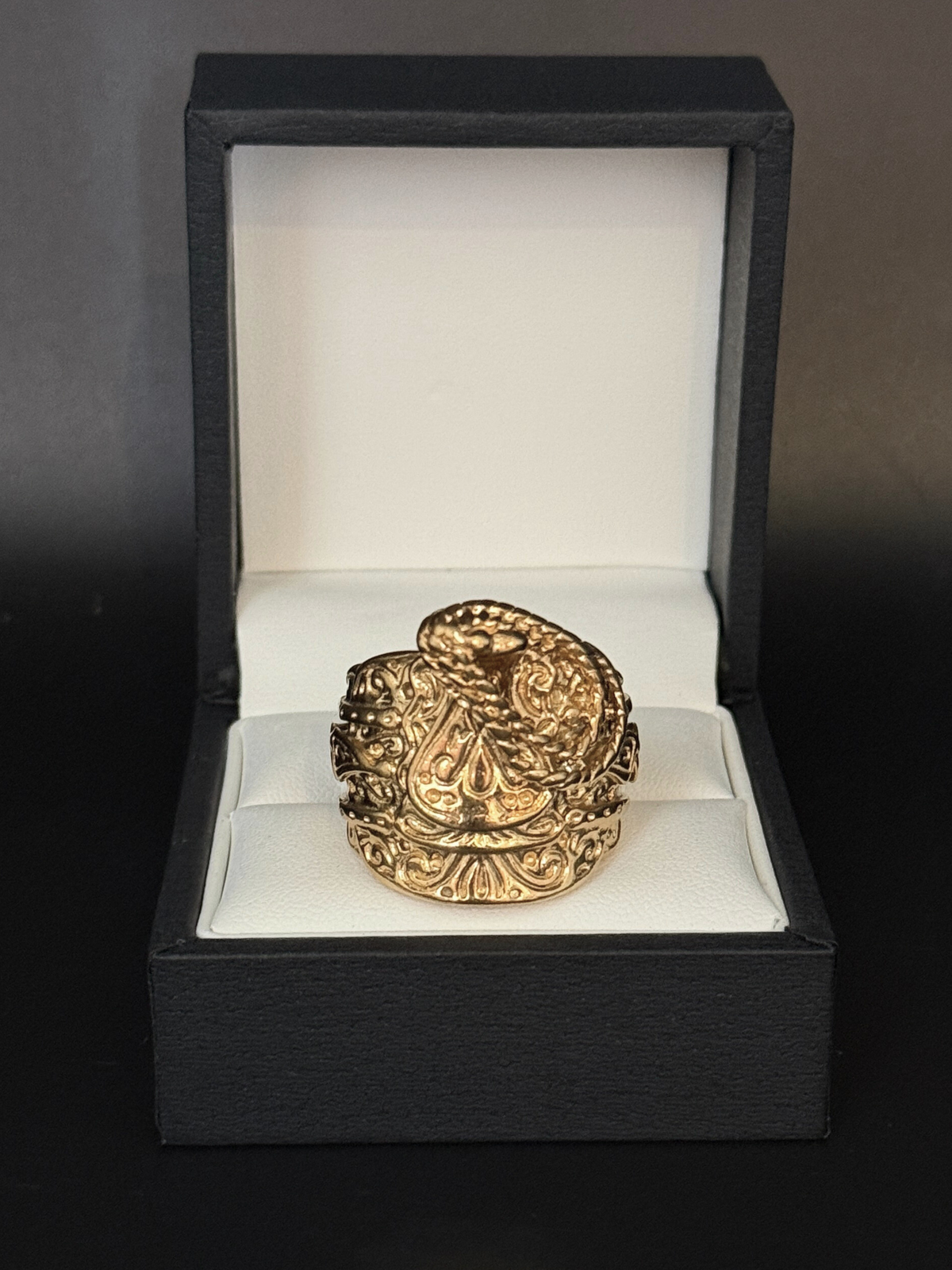 🎁 9ct Gold Filled Ace of Spades Saddle Ring (100% off)