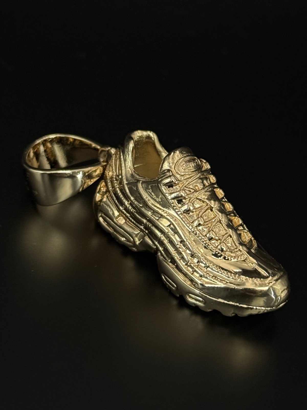 9ct Gold Filled AirMax 95 Trainer Pendant
