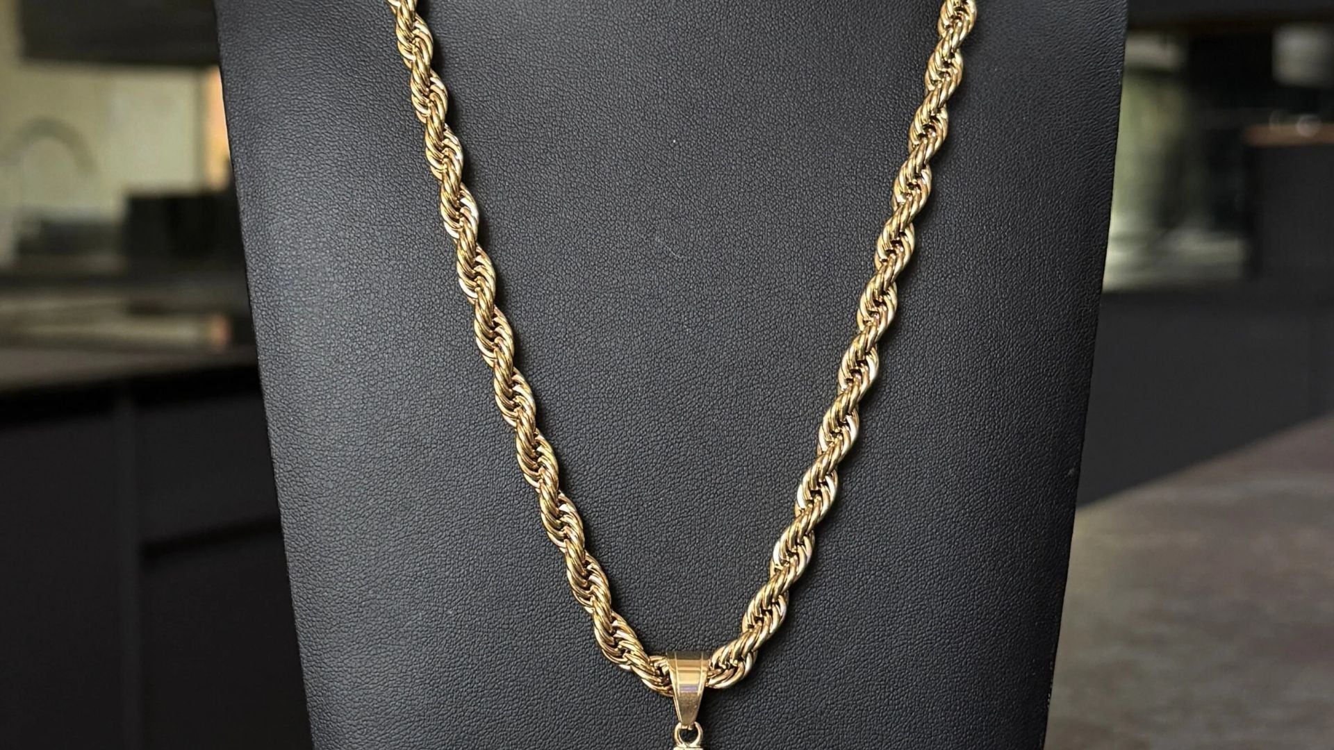 Buy 1 Get 1 FREE Au Jewellers