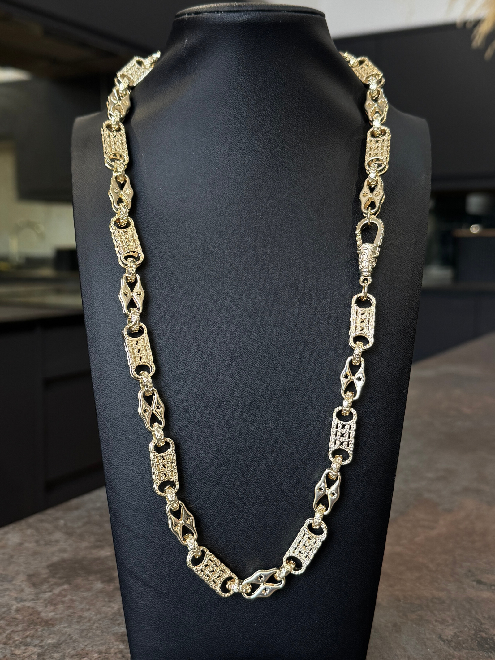 Stars & Bars Chains