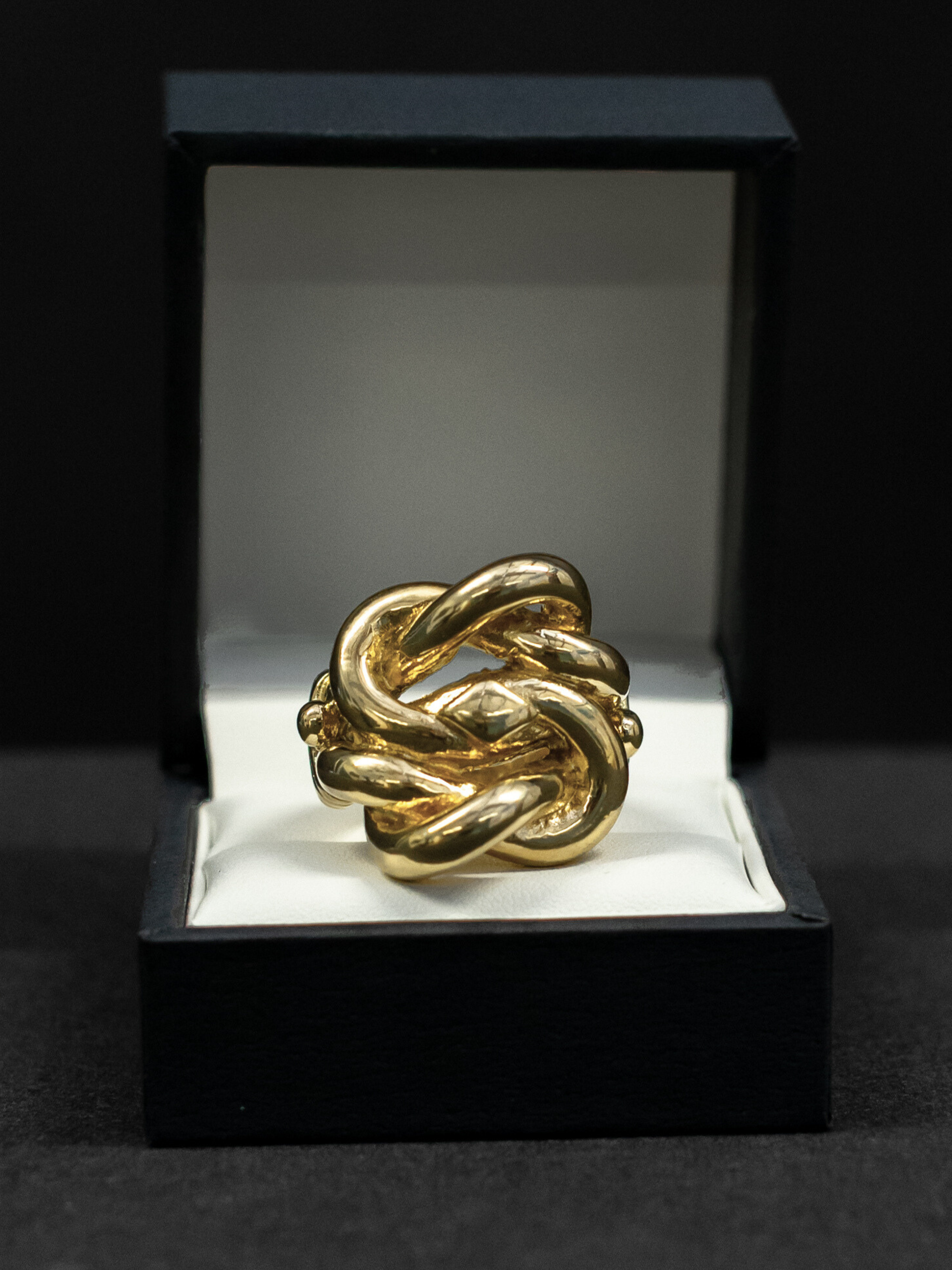 🎁 9ct Gold Filled Knot Ring (100% off)