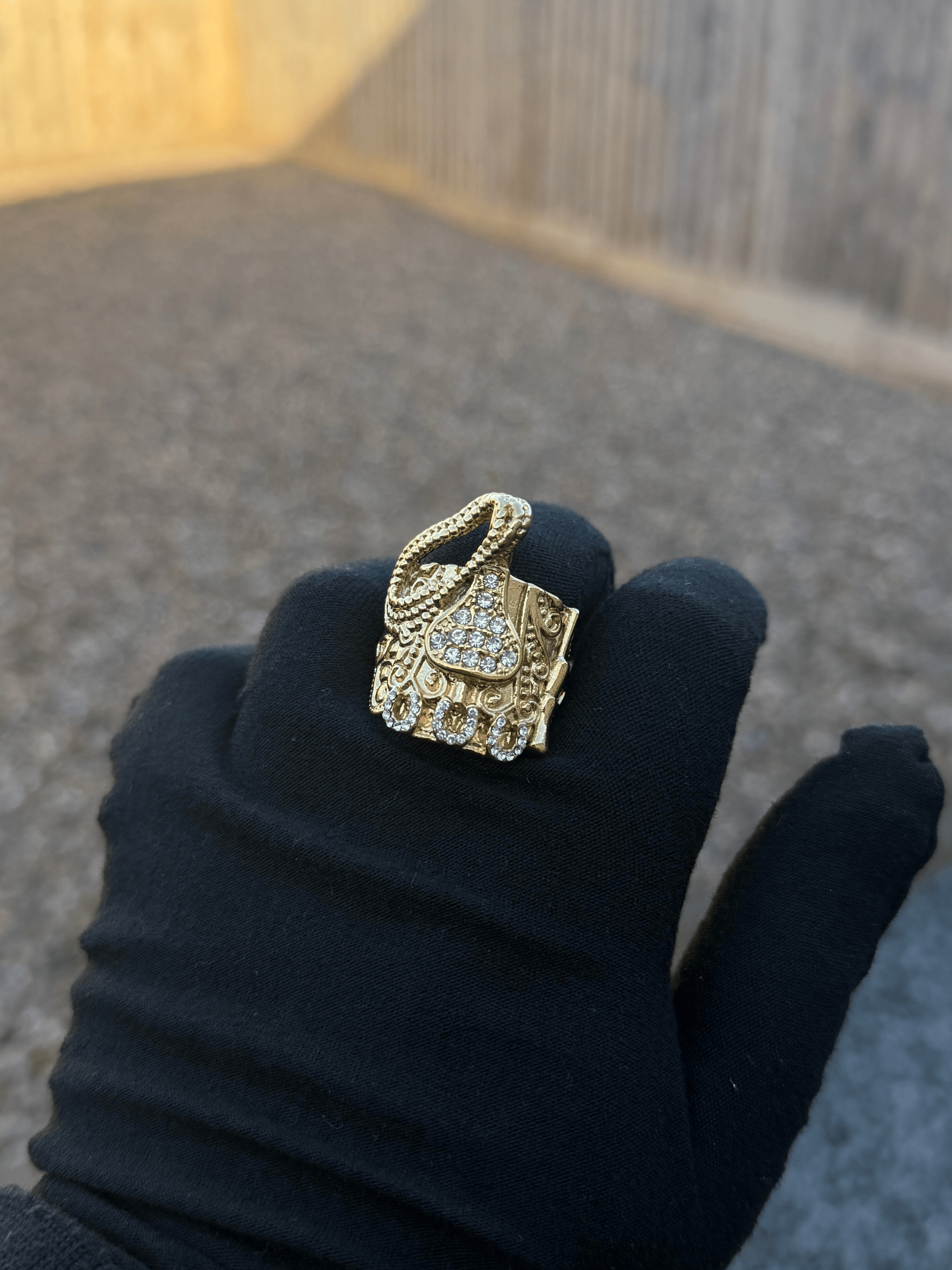 🎁 9ct Gold Filled Diamond Cowboy Saddle Ring (100% off)