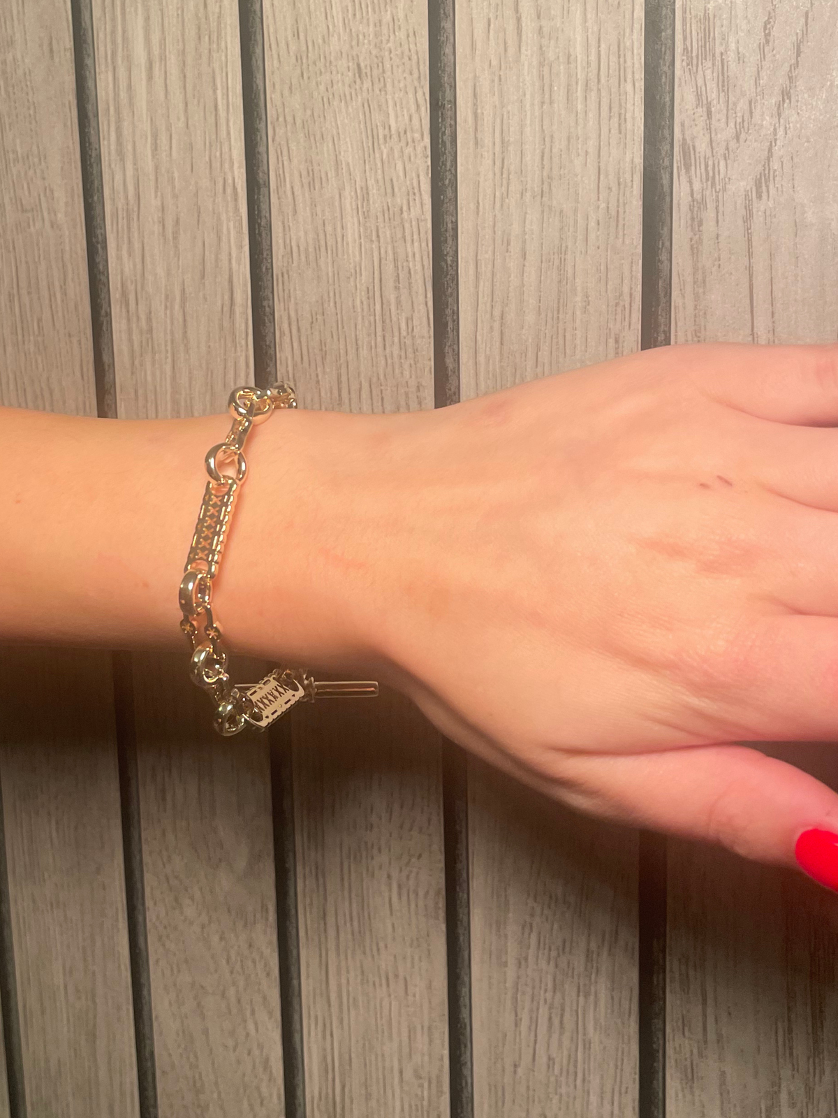 *NEW* 9ct Gold Filled Stars & Bars Bracelet With T-Bar