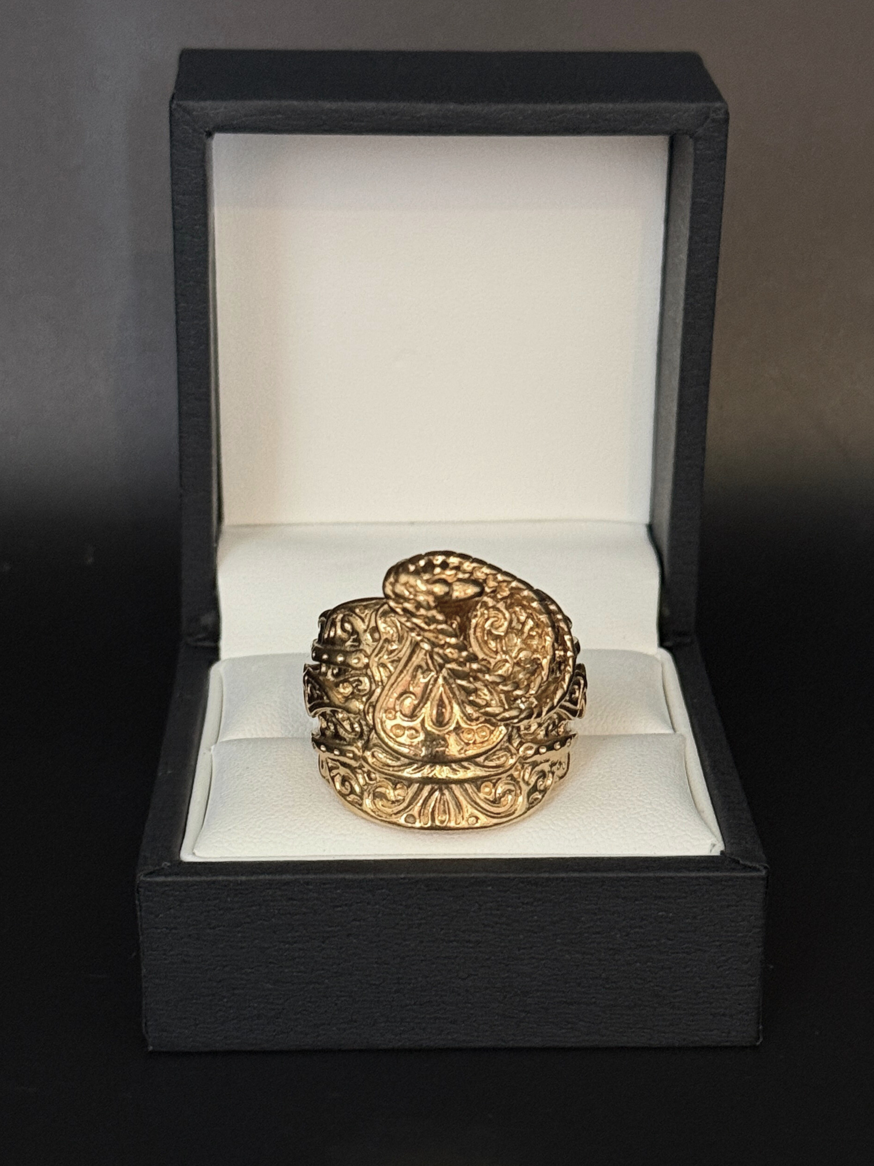 🎁 9ct Gold Filled Ace of Spades Saddle Ring (100% off)