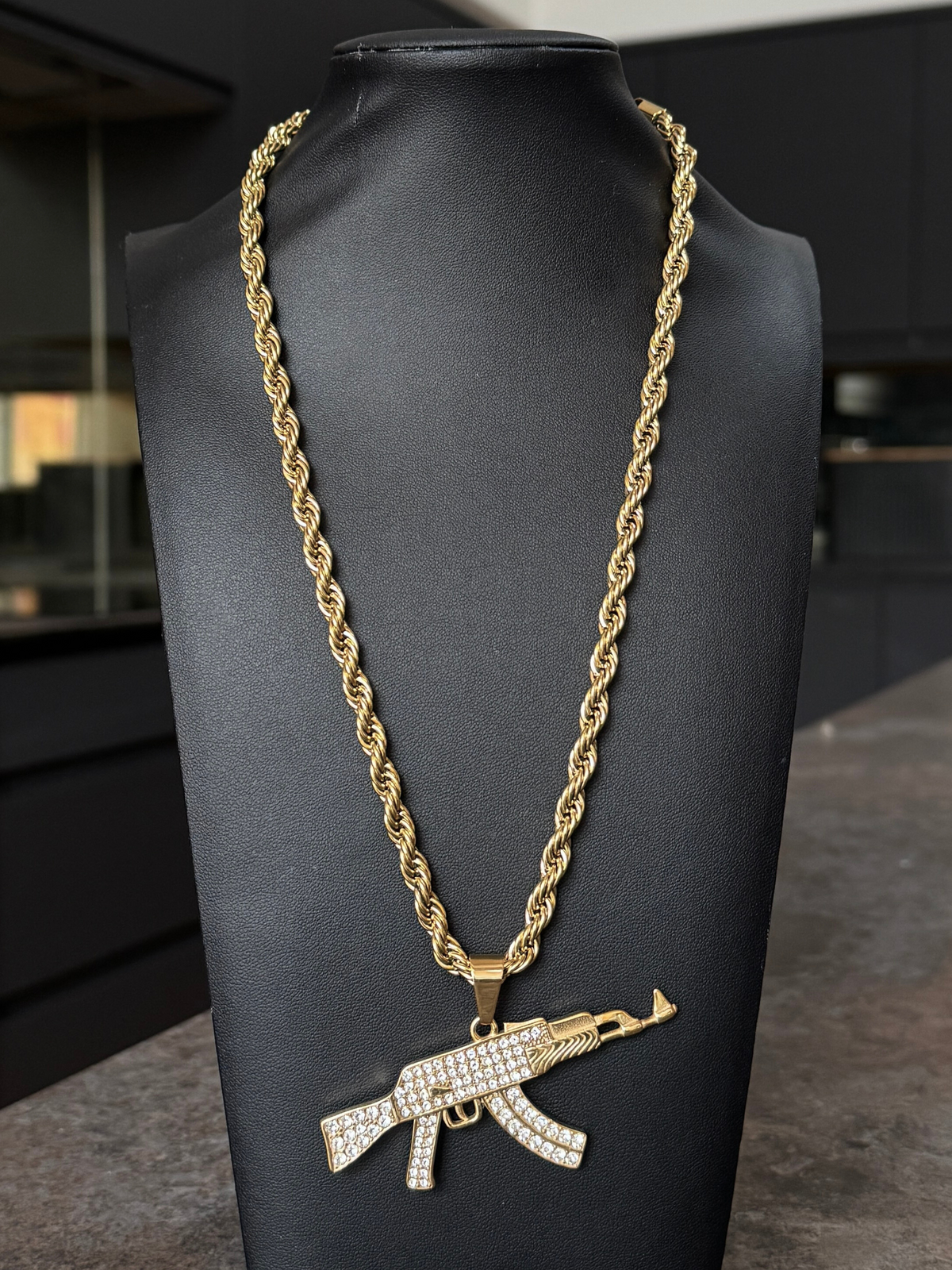 🎁 Gold Filled AK-47 Pendant On A 6mm Rope Chain (100% off)