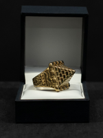 🎁 9ct Gold Filled Castle Pyramid Ring (100% off)