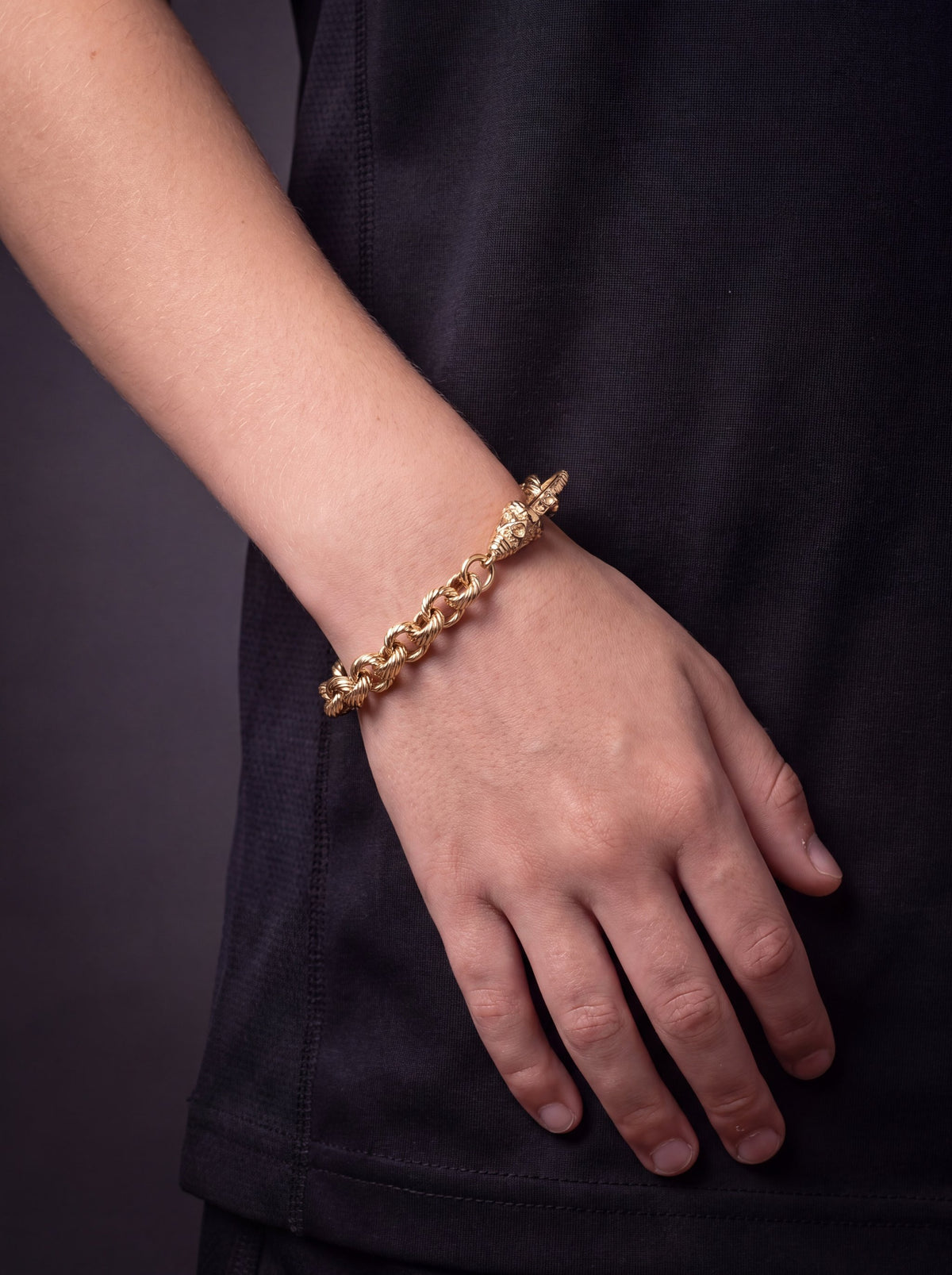 Kids 9ct Gold Filled Belcher Bracelet 8mm worn on model