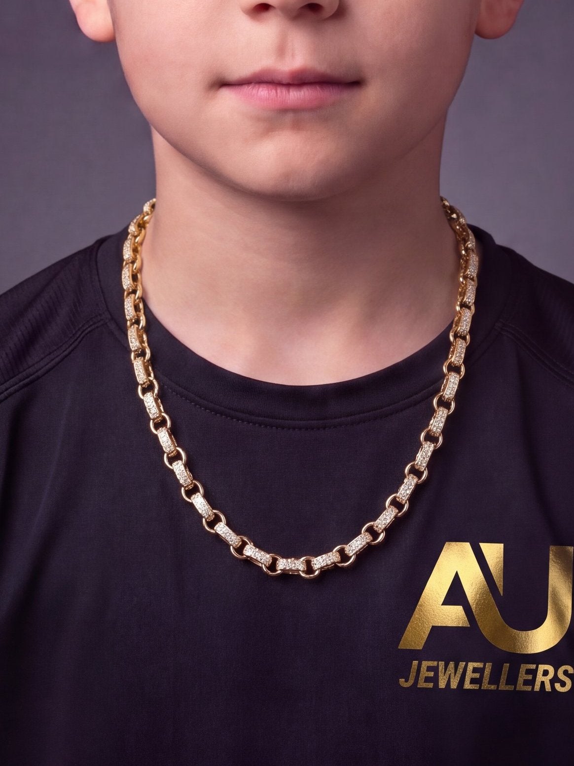 Kids 9ct Gold Filled Diamond Gypsy Link Belcher Chain 10mm worn on model, close-up
