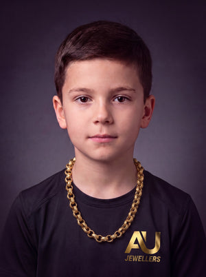 Kids 9ct Gold Filled Full Patterned Belcher Chain 12mm worn on model