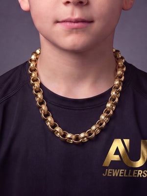 Kids 9ct Gold Filled Patterned Belcher Chain 15mm worn on model, close-up