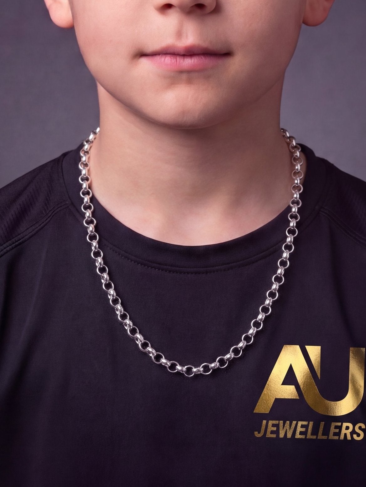 Kids Silver Belcher Chain 10mm worn on model, close-up