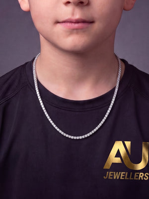 Kids Tennis Chain 4mm worn on model, close-up