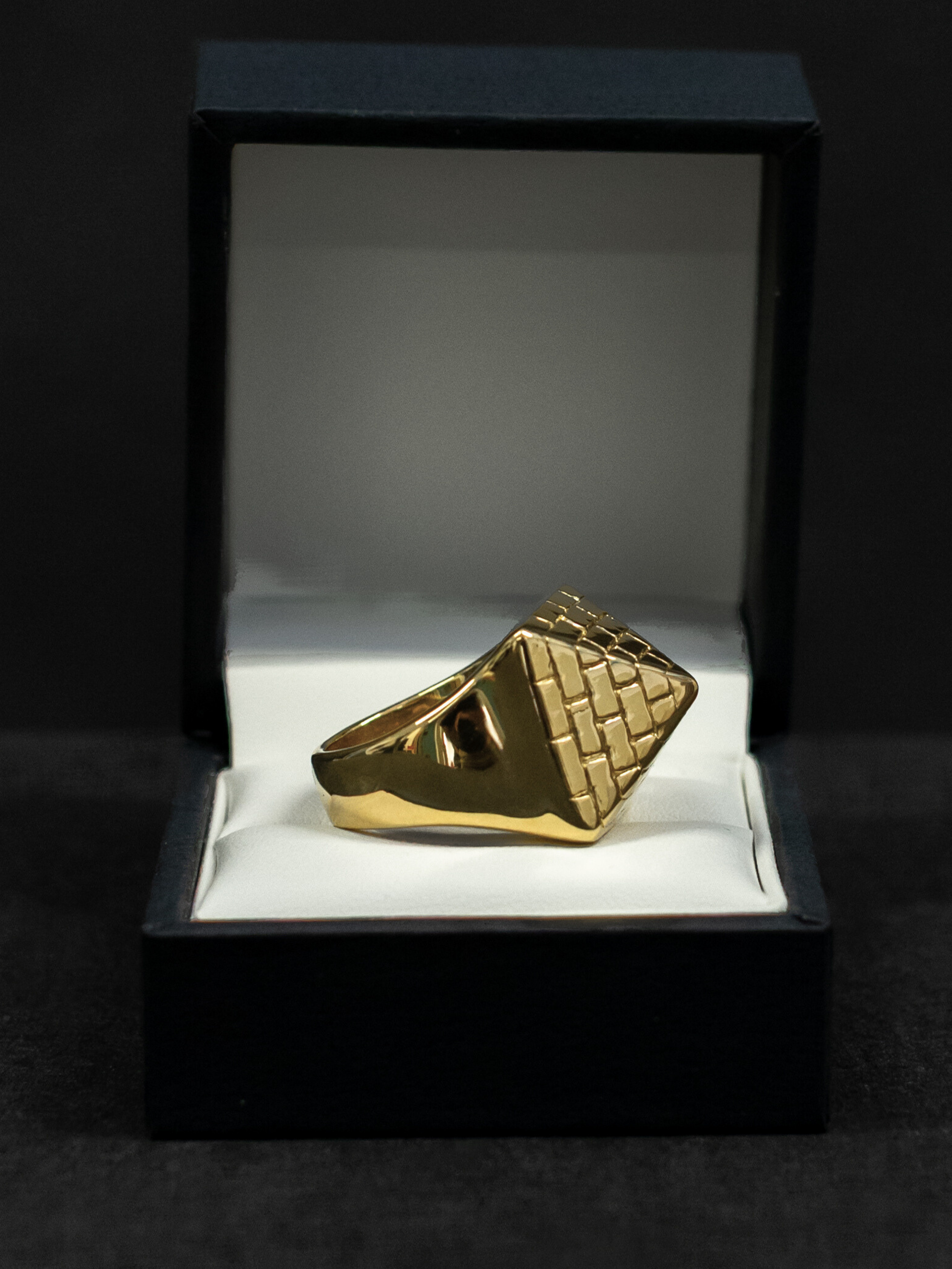 🎁 9ct Gold Filled Pyramid Ring (100% off)