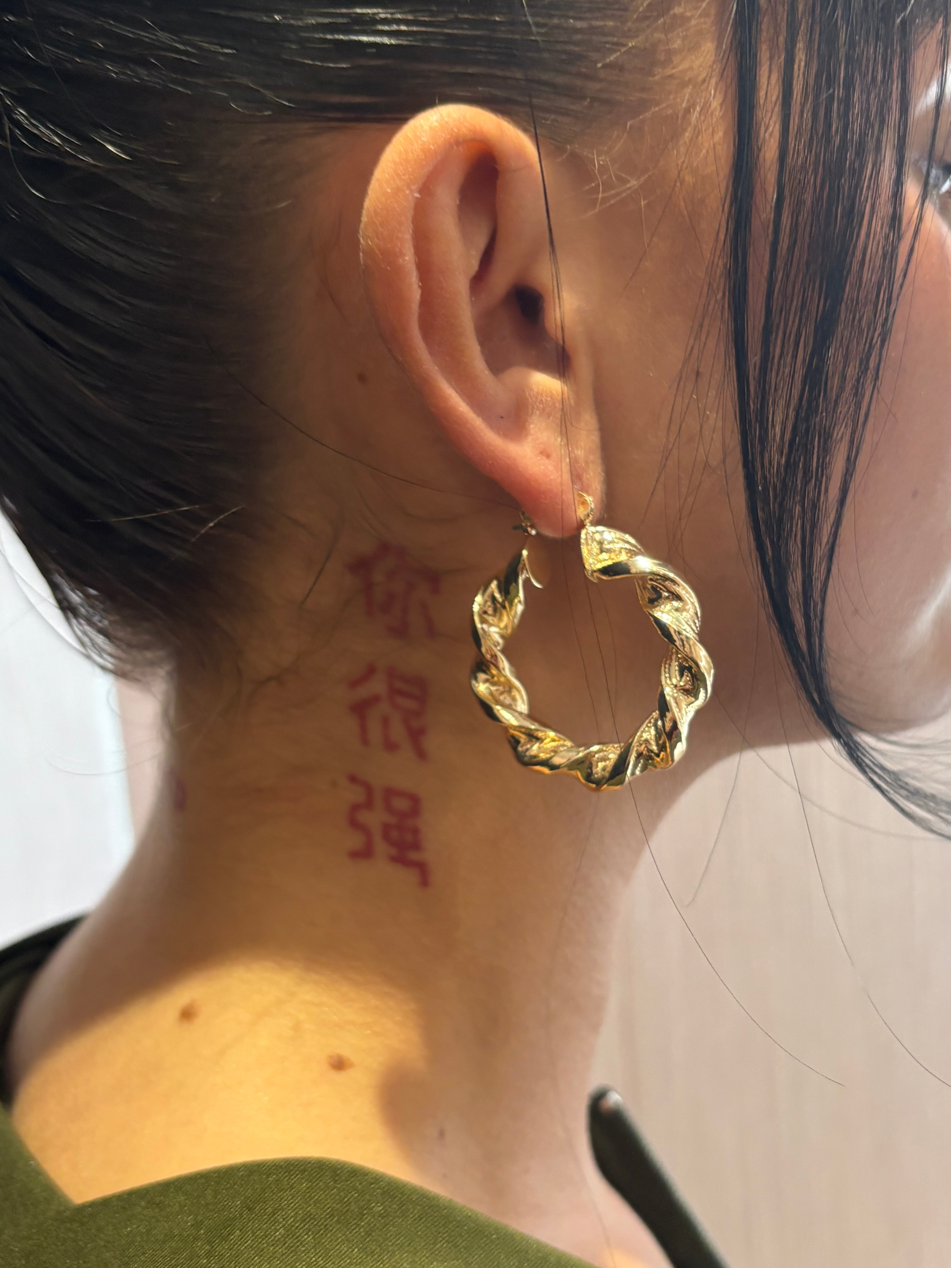 🎁 9ct Gold Filled Twist Hoop Earrings - Multiple Sizes (100% off)